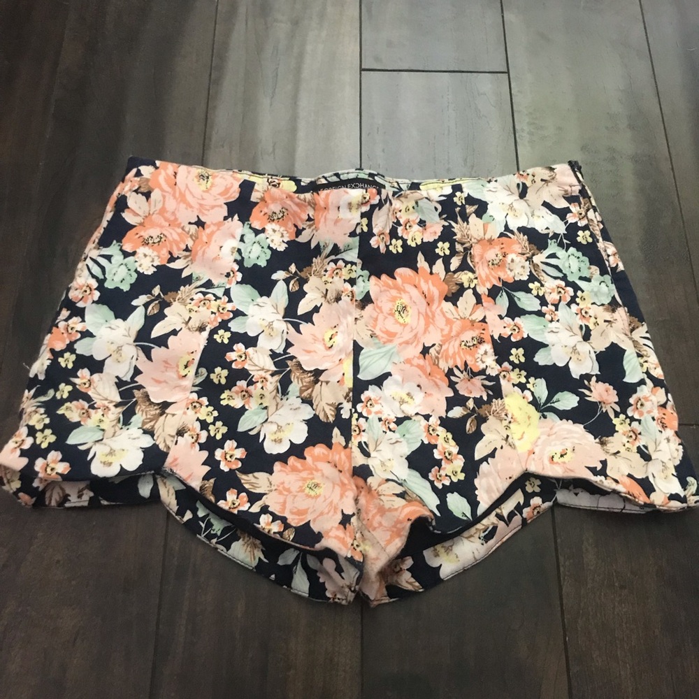 Floral Shorts Foreign Exchange Medium